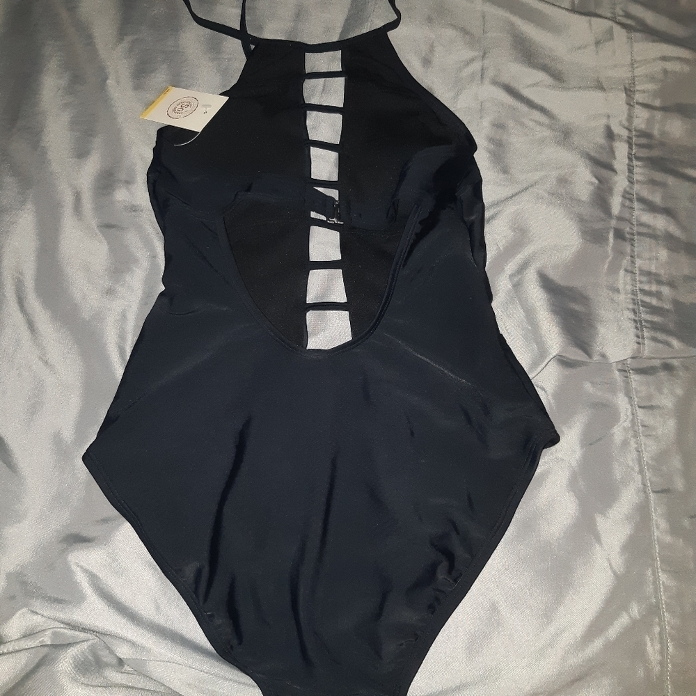So Swimsuit - Picture 2 of 4